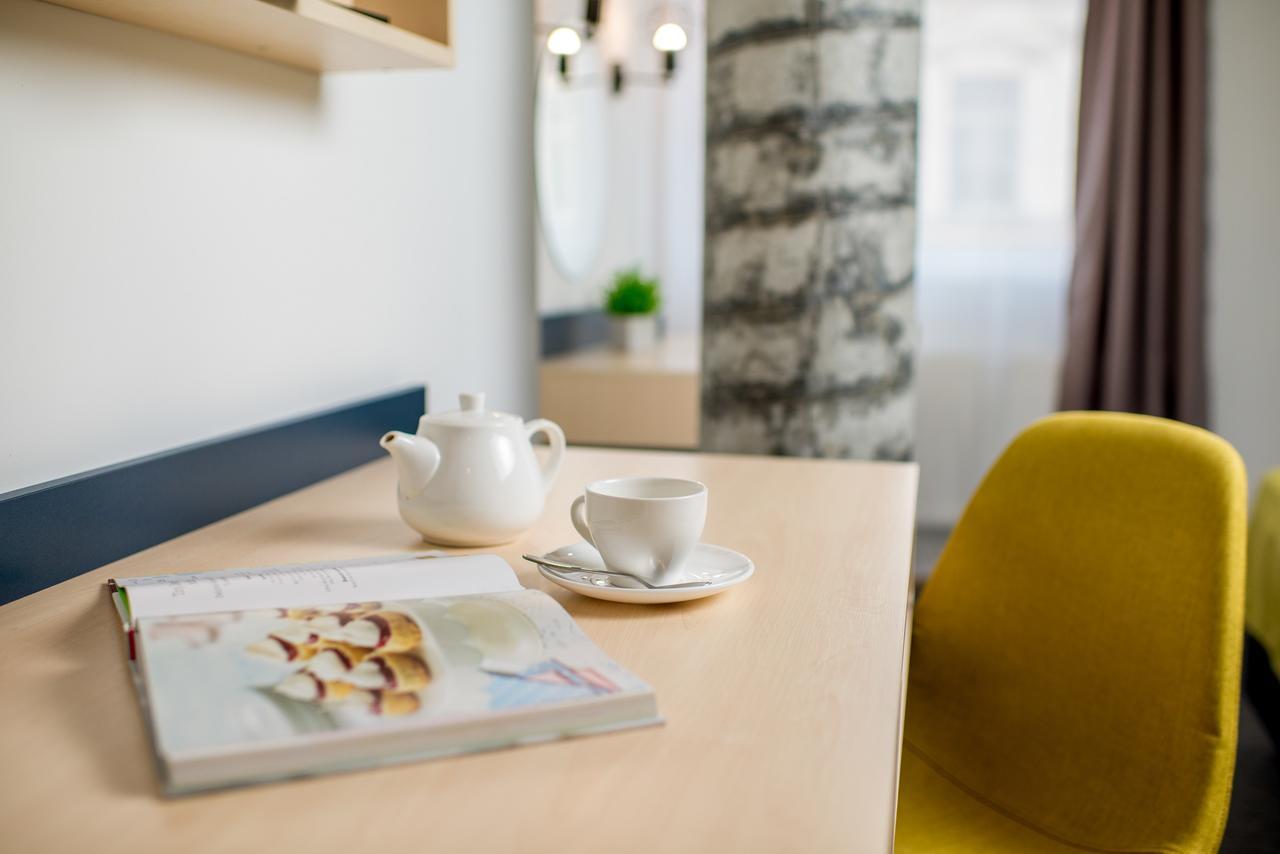 Jam Hotel Hnatyuka Lviv Ngoại thất bức ảnh
