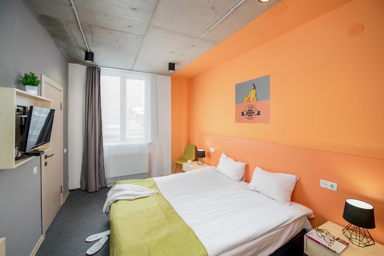 Jam Hotel Hnatyuka Lviv Ngoại thất bức ảnh