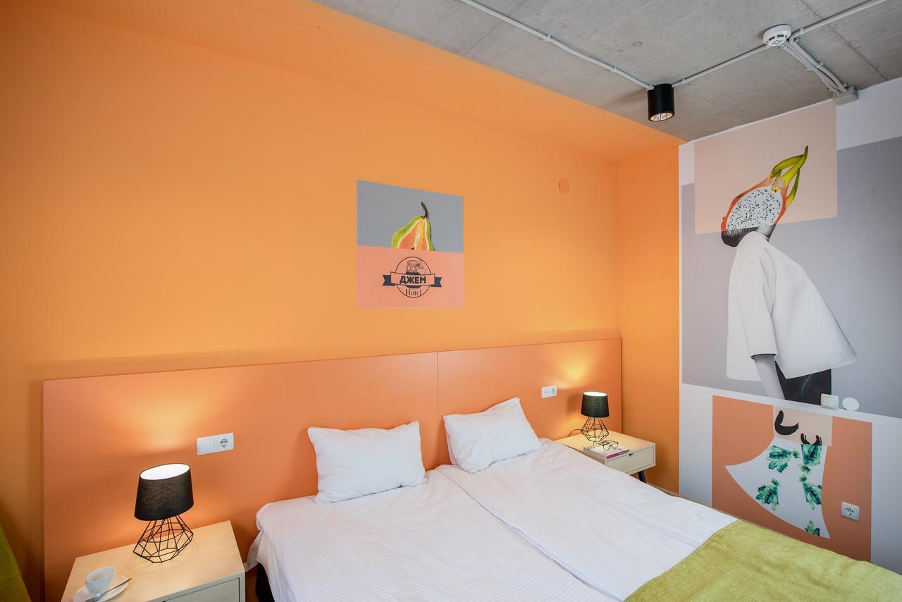 Jam Hotel Hnatyuka Lviv Ngoại thất bức ảnh