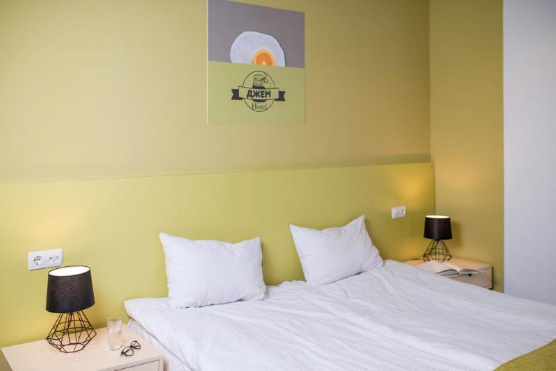 Jam Hotel Hnatyuka Lviv Ngoại thất bức ảnh