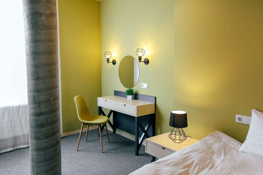 Jam Hotel Hnatyuka Lviv Phòng bức ảnh