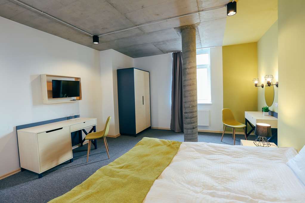 Jam Hotel Hnatyuka Lviv Phòng bức ảnh