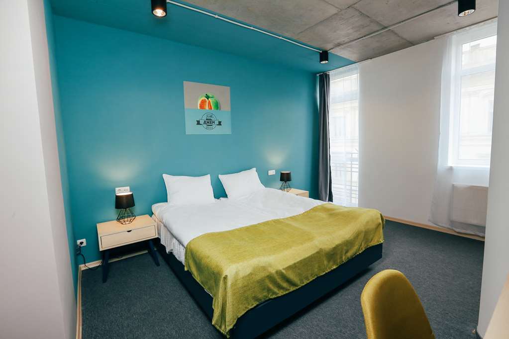 Jam Hotel Hnatyuka Lviv Phòng bức ảnh