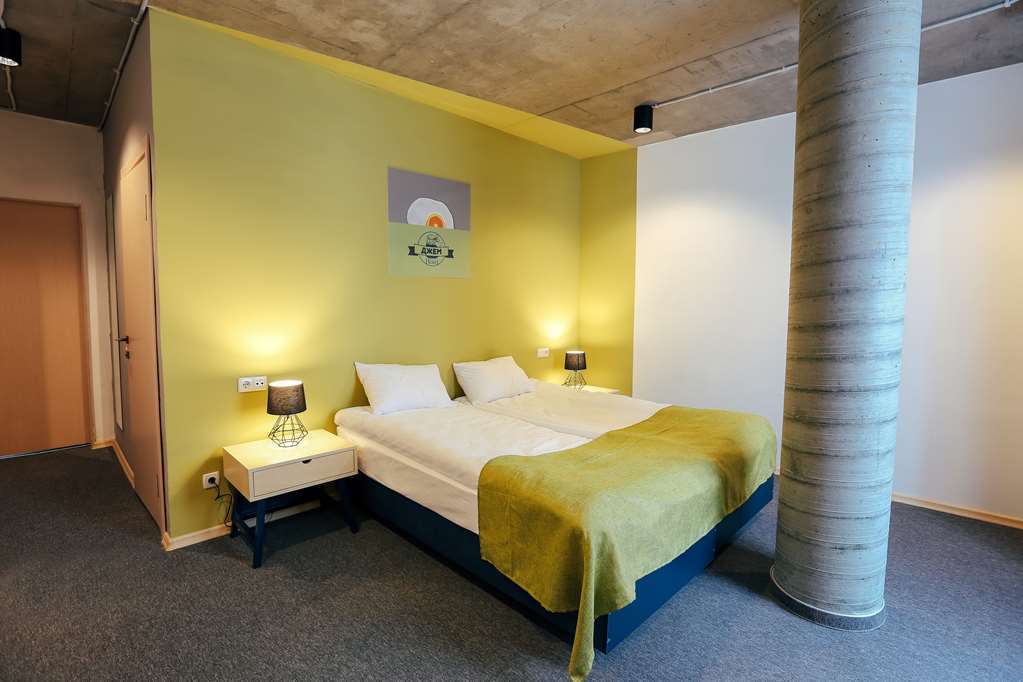 Jam Hotel Hnatyuka Lviv Phòng bức ảnh