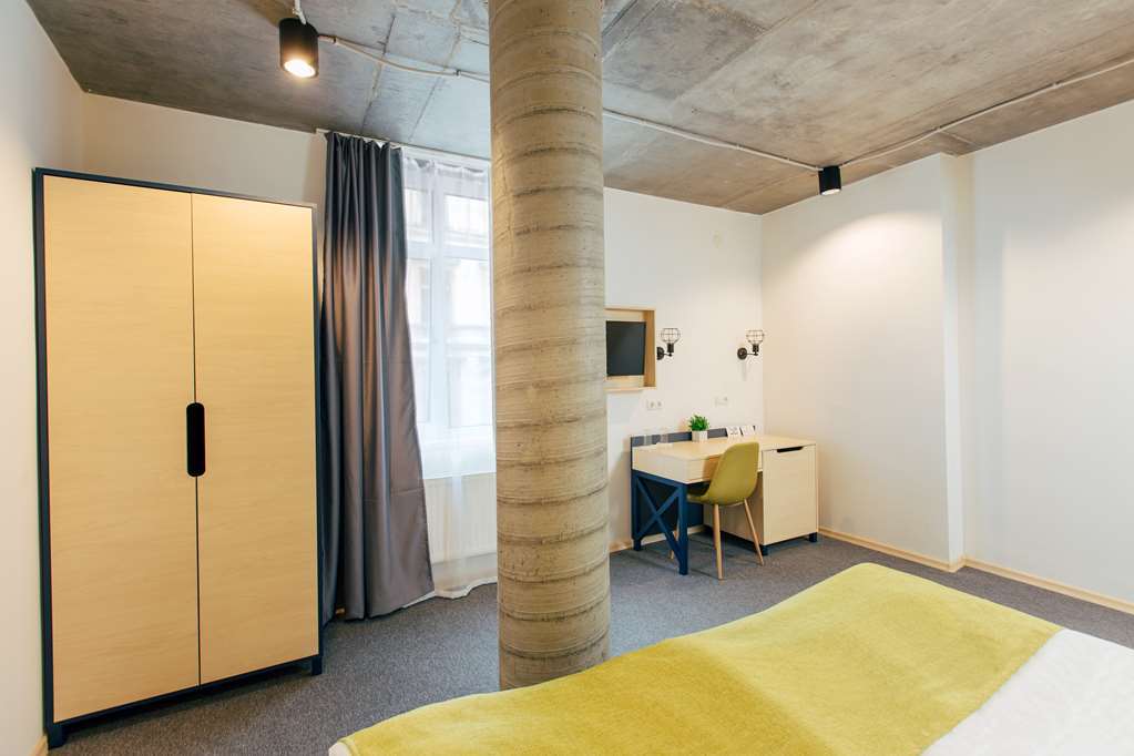 Jam Hotel Hnatyuka Lviv Phòng bức ảnh