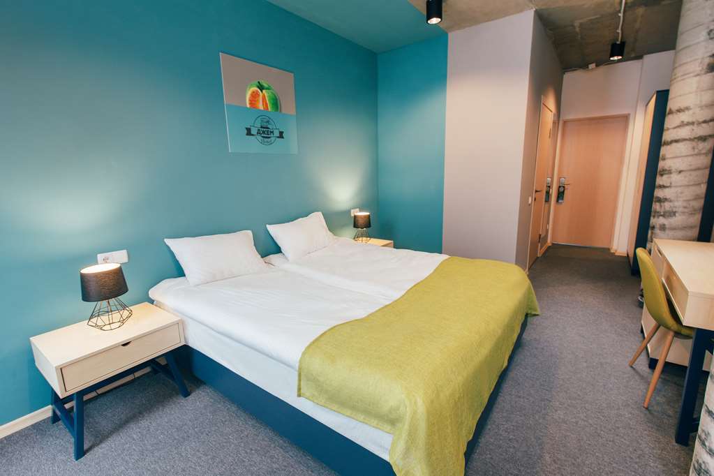 Jam Hotel Hnatyuka Lviv Phòng bức ảnh