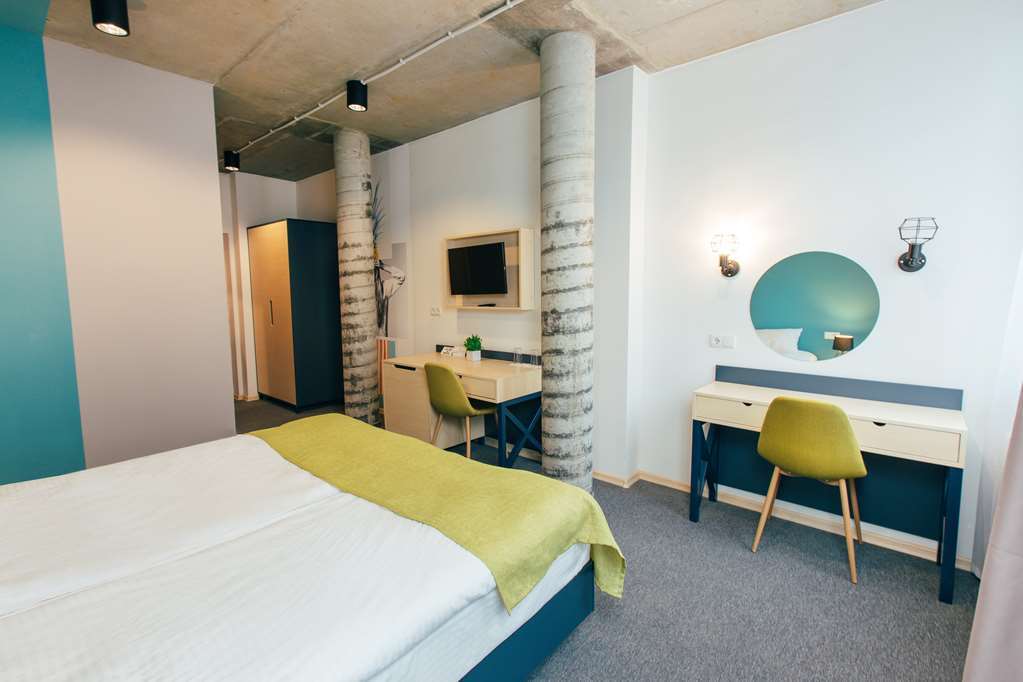 Jam Hotel Hnatyuka Lviv Phòng bức ảnh