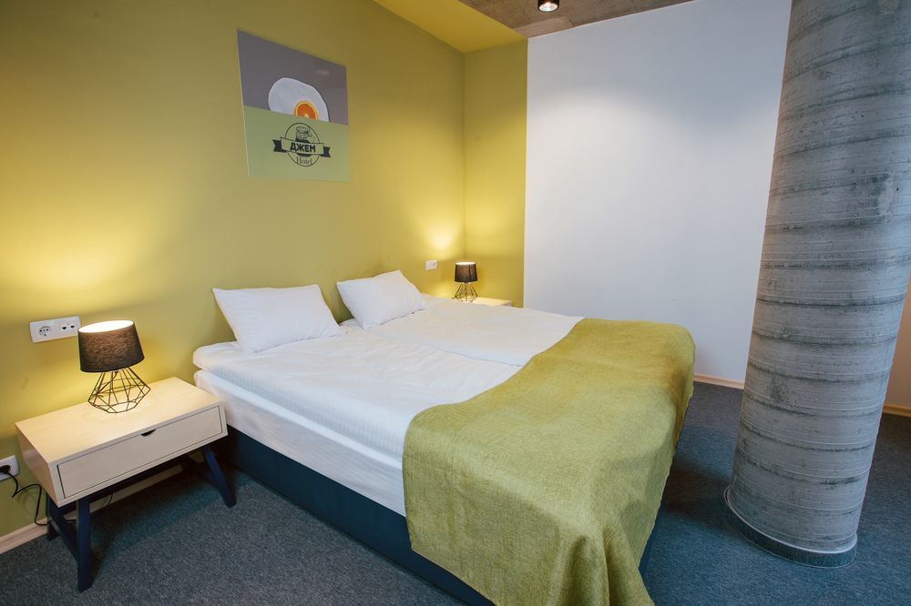 Jam Hotel Hnatyuka Lviv Ngoại thất bức ảnh